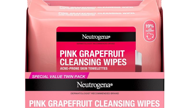 Neutrogena Oil Free Facial Cleansing Makeup Wipes with Pink Grapefruit – A Must-Have for Acne Prone Skin